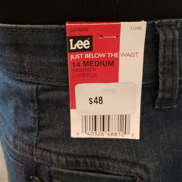 Lee's Sinfully Soft Capri jeans sz 14 M - Picture 5 of 5